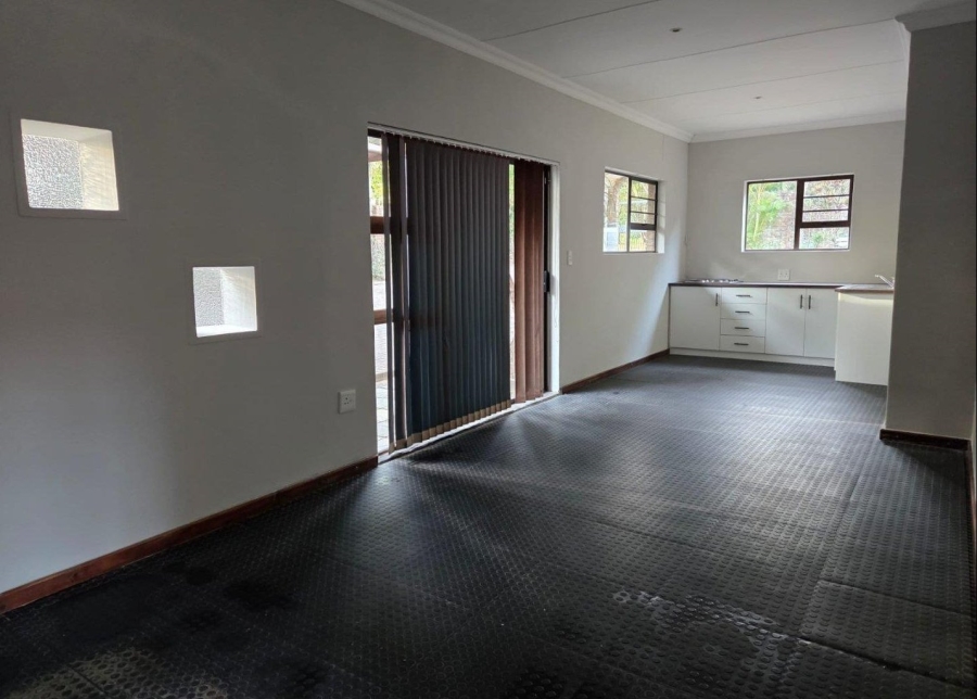 4 Bedroom Property for Sale in Nahoon Valley Park Eastern Cape